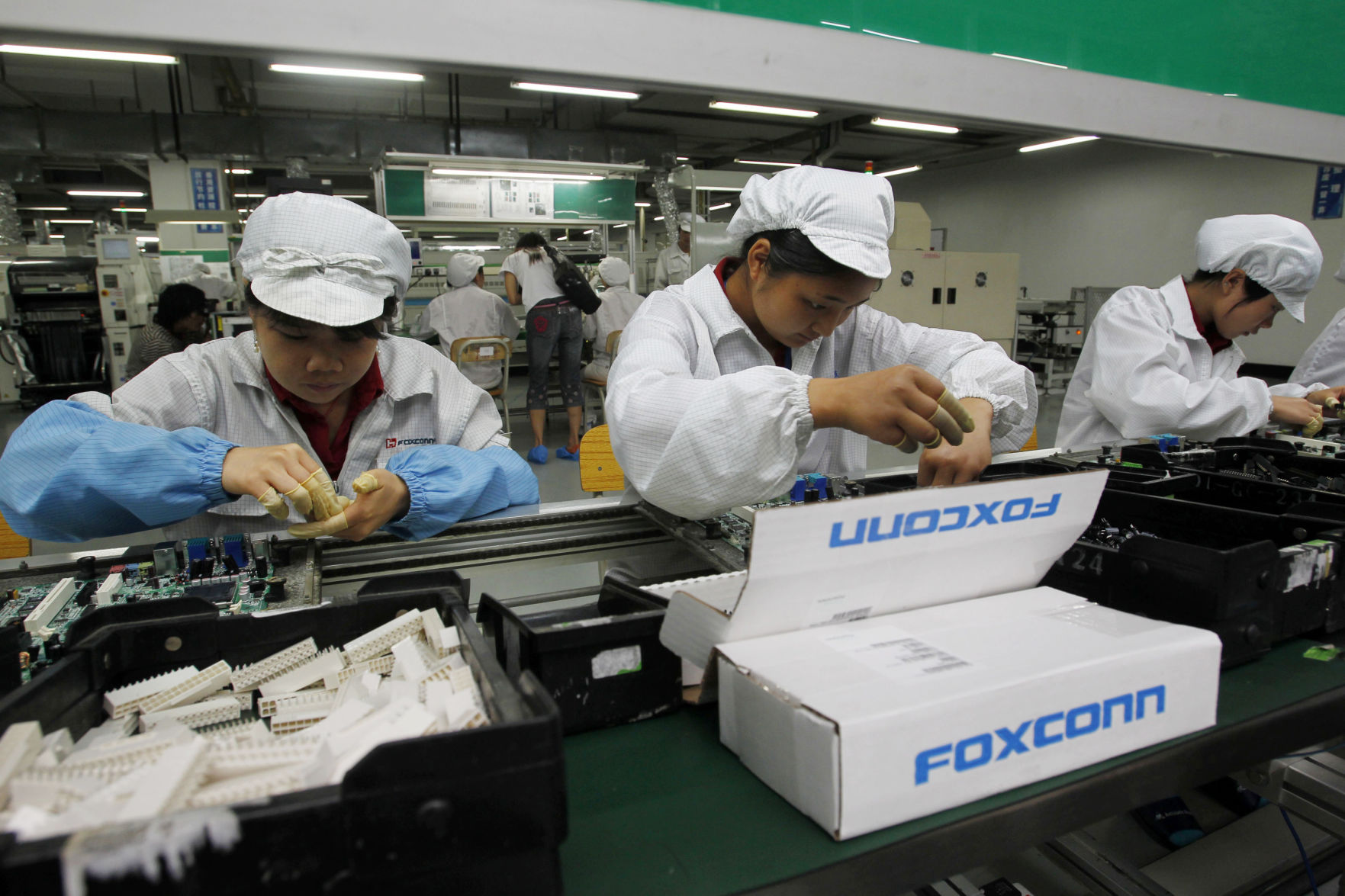Landing massive Foxconn plant huge victory for Walker